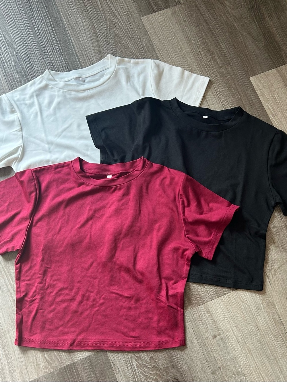 SHEIN 3-Pack Cropped Crewneck Tees White Black Burgundy Size S NWOT